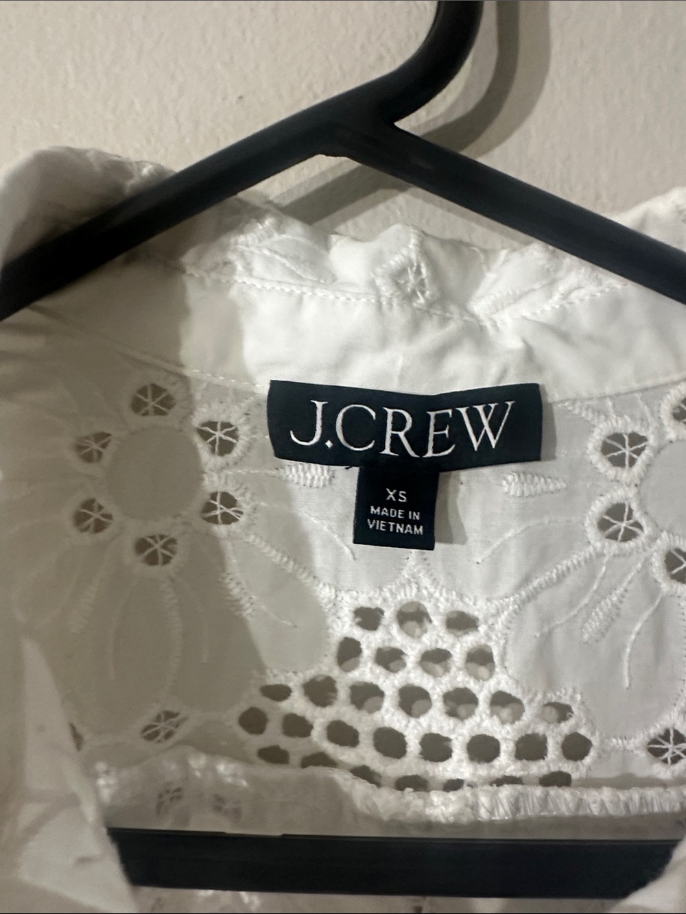 J. Crew White Eyelet Button-Down Popover Shirt Sz XS - Picture 2 of 3